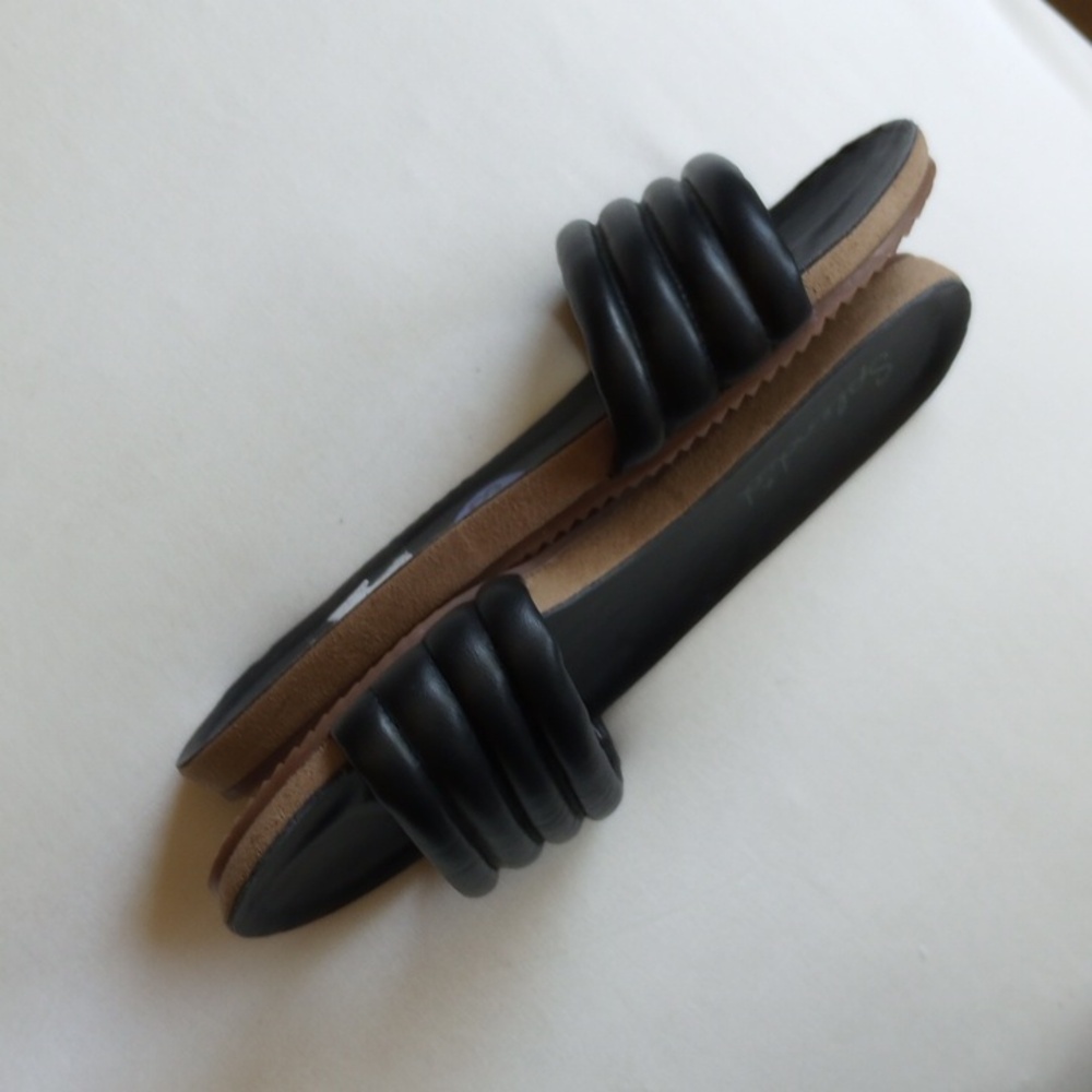 NWT $88 Splendid Leather Puff Sandals 8.5 Black Contoured Footbed - Picture 3 of 6